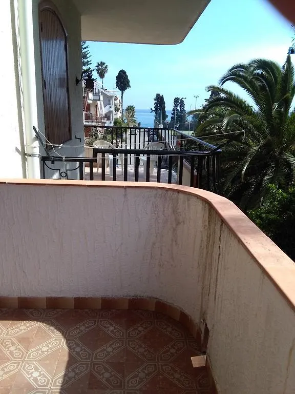 Holiday Home Recanati Giardini Naxos Apartman